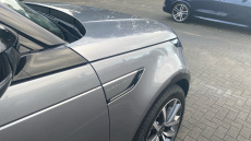 Land Rover Discovery 3.0 D300 Dynamic SE 5dr Auto Diesel Station Wagon